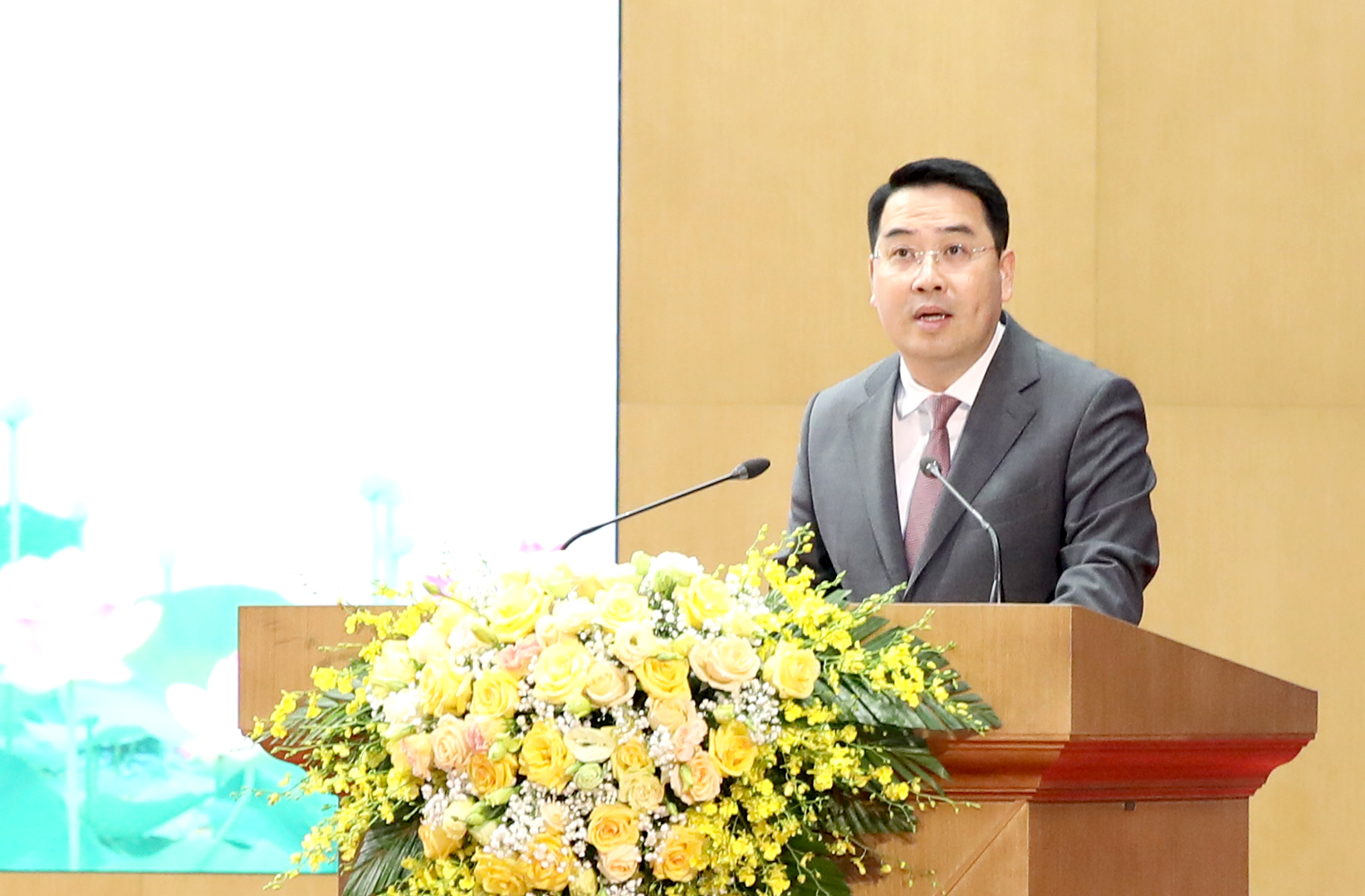 anh tin bai